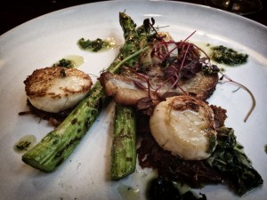 Wiggies - pulled pork, asparagus and scallops