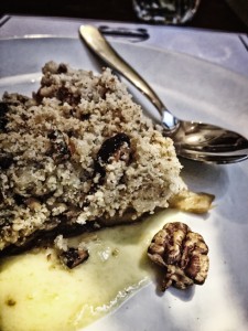 Wiggies - porcine fruit and nut crumble