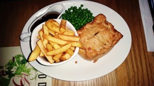 TastingBritain.co.uk - The Slug & Lettuce Croydon, London - British Beef & Red Wine Shortcrust Pie
